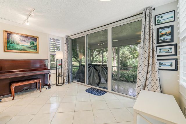 933 Cypress Grove Drive 103, Pompano Beach, FL 33069