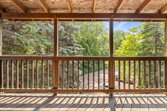 2011 E 122nd Street D24, Burnsville, MN 55337