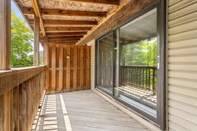 2011 E 122nd Street D24, Burnsville, MN 55337