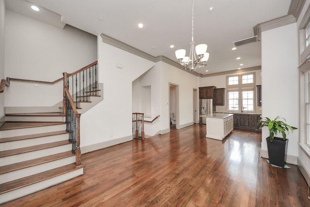 314 W Clay Street, Houston, TX 77019