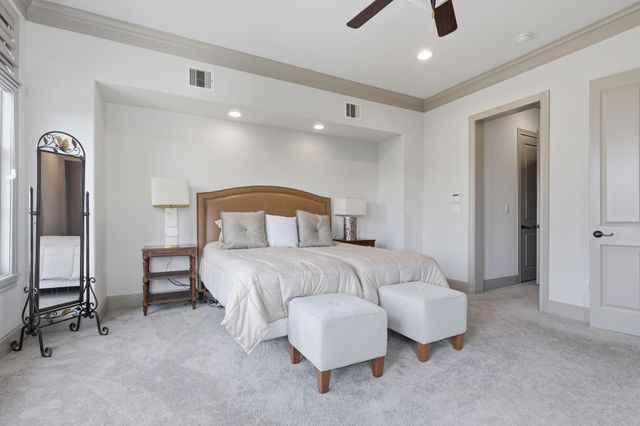 314 W Clay Street, Houston, TX 77019