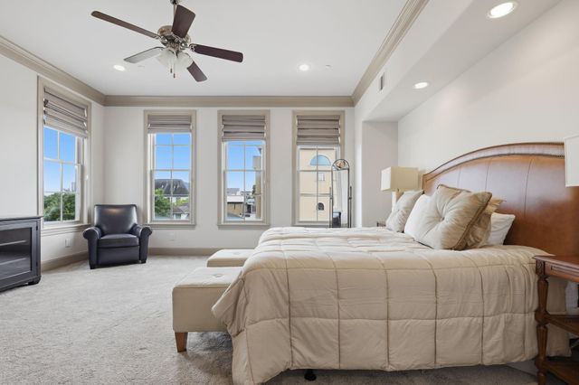 314 W Clay Street, Houston, TX 77019