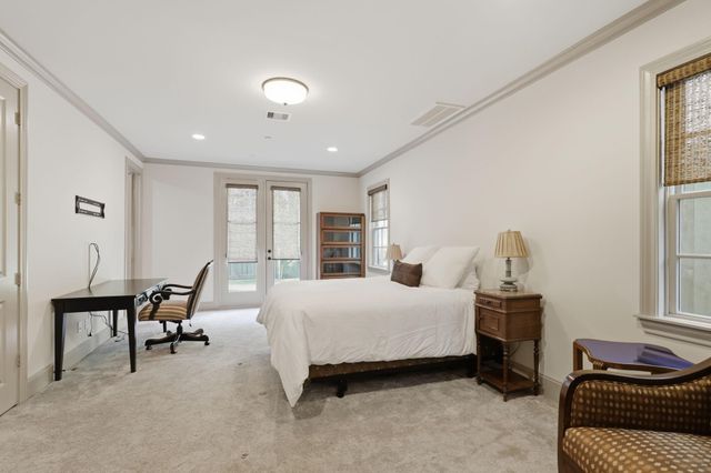 314 W Clay Street, Houston, TX 77019