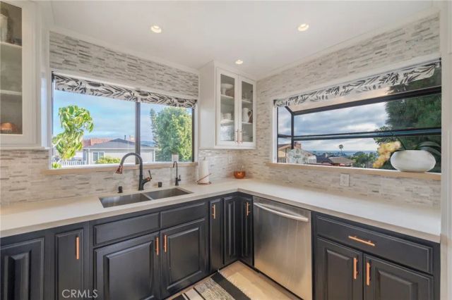 217 S Helberta Avenue 5, Redondo Beach, CA 90277