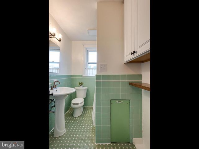 420 DAYTON ST, Phoenixville, PA 19460