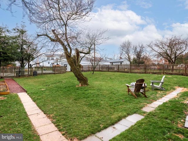 420 DAYTON ST, Phoenixville, PA 19460