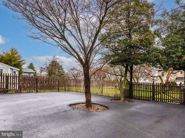 420 DAYTON ST, Phoenixville, PA 19460