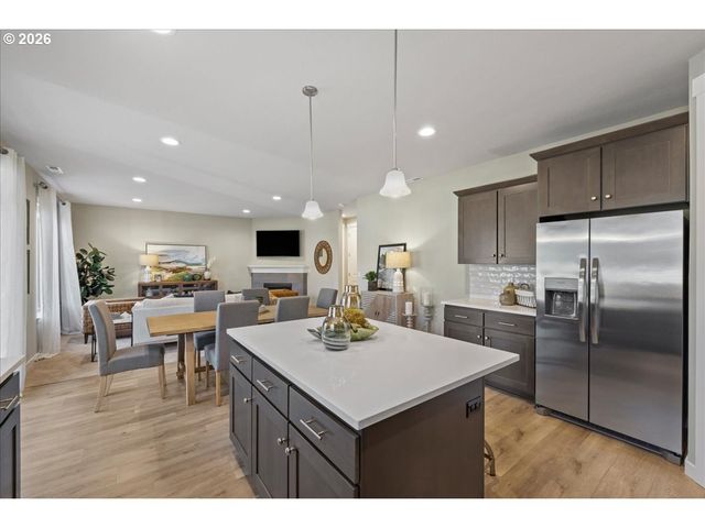 24457 Sw WHITE OAK Ter, Sherwood, OR 97140