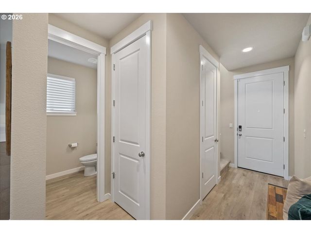 24457 Sw WHITE OAK Ter, Sherwood, OR 97140