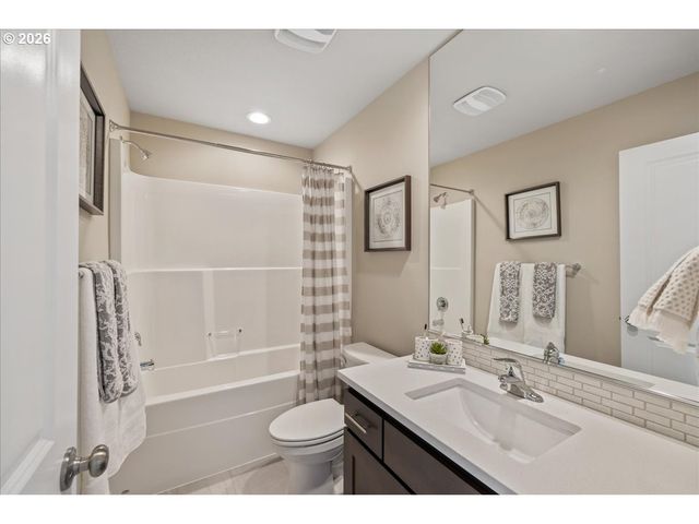 24457 Sw WHITE OAK Ter, Sherwood, OR 97140