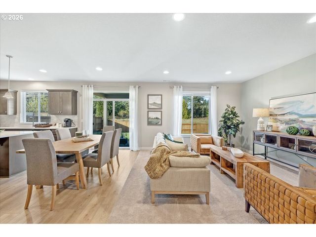 24457 Sw WHITE OAK Ter, Sherwood, OR 97140