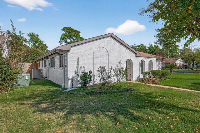 17418 Largs Circle, Spring, TX 77379