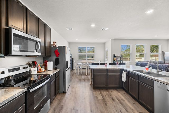 943 Harper Lane, Bryan, TX 77803