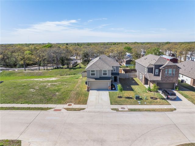 943 Harper Lane, Bryan, TX 77803