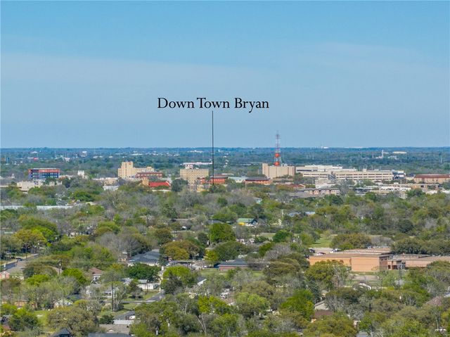 943 Harper Lane, Bryan, TX 77803