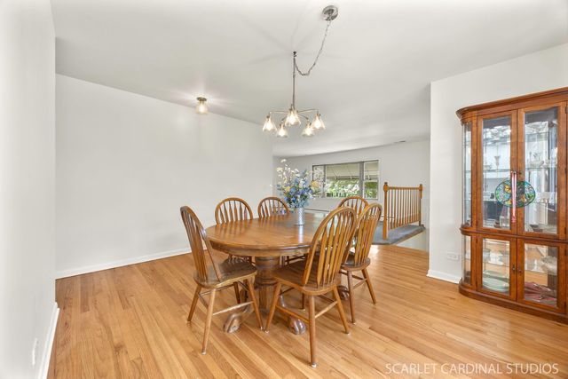 140 W Adams Street, Villa Park, IL 60181
