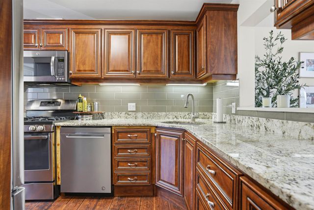 67 Cherry Hollow Road, Nashua, NH 03062