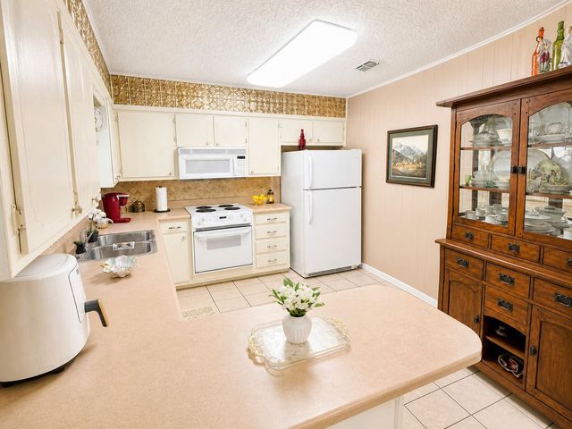 1207 Friona Street, Bowie, TX 76230