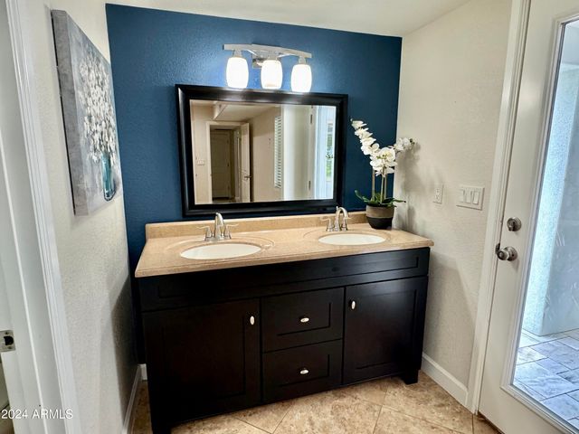 15402 N 57TH Street, Scottsdale, AZ 85254