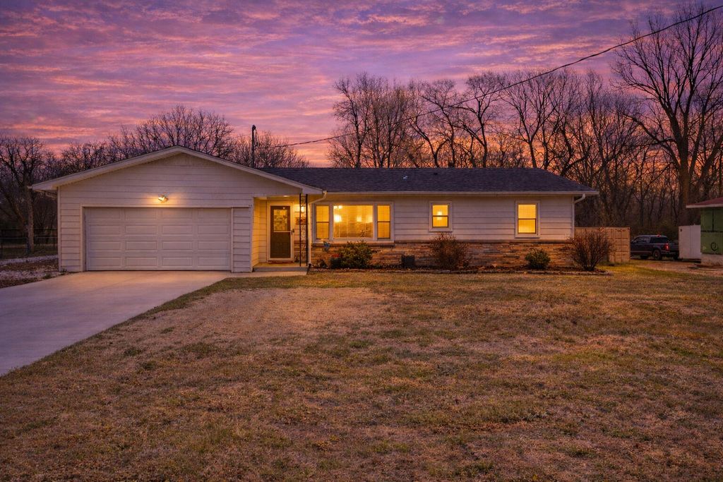5456 S Hazel Avenue, Springfield, MO 65810