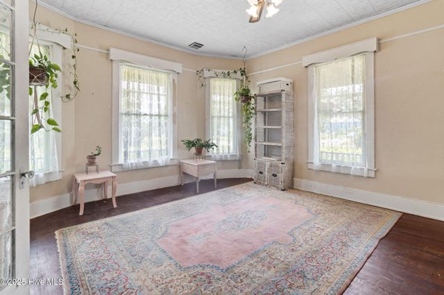 601 N Road Street, Elizabeth City, NC 27909