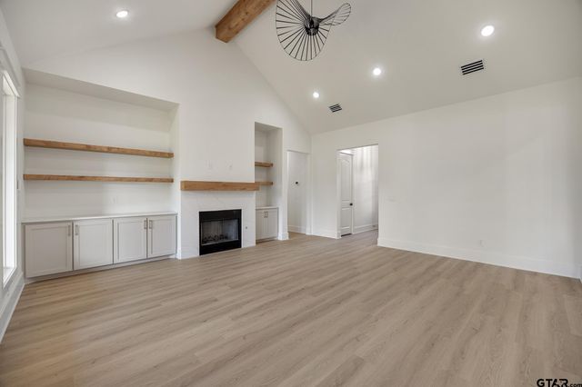 1216 Golden Eagle Way, Whitehouse, TX 75791