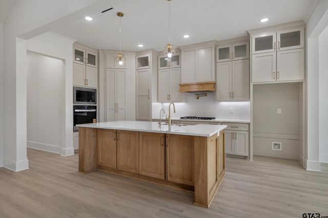 1216 Golden Eagle Way, Whitehouse, TX 75791