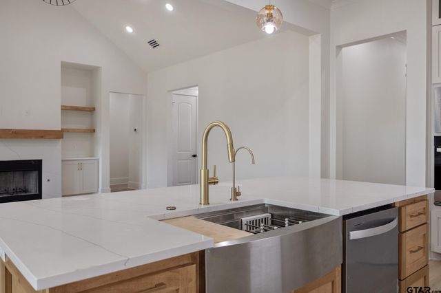 1216 Golden Eagle Way, Whitehouse, TX 75791