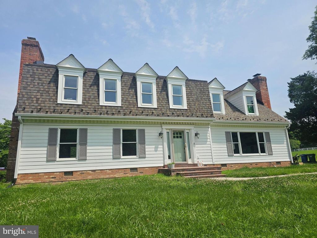 15620 COMPTON RD, Centreville, VA 20121