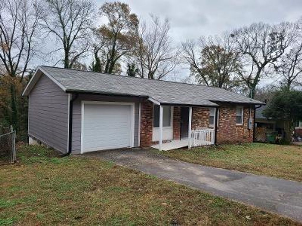 2242 Polar Rock SW Place, Atlanta, GA 30315