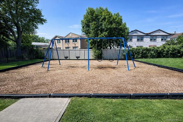 209-25 18th Avenue 1C, Bayside, NY 11360