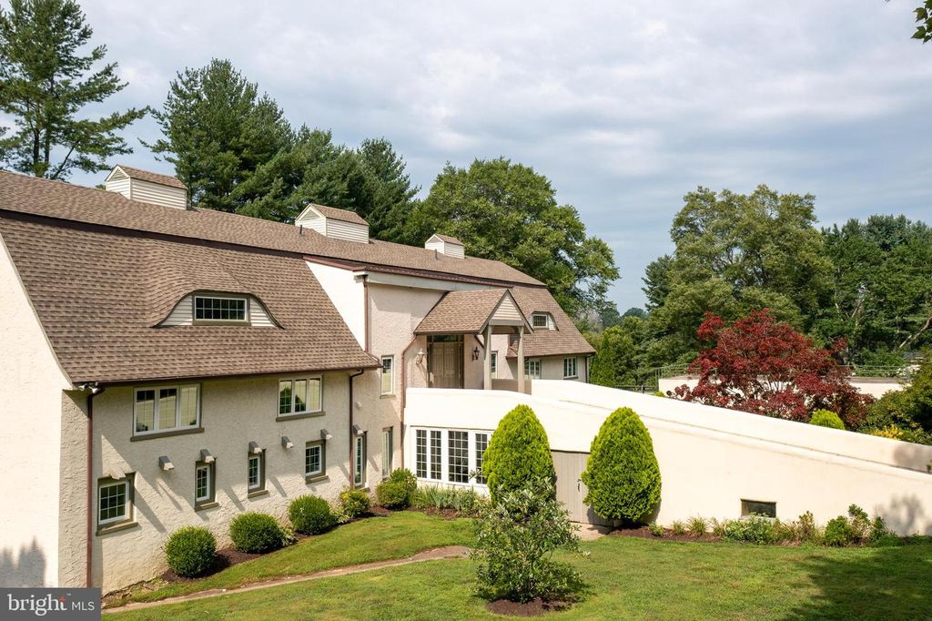 208 HAYSTACK LN, Wilmington, DE 19807