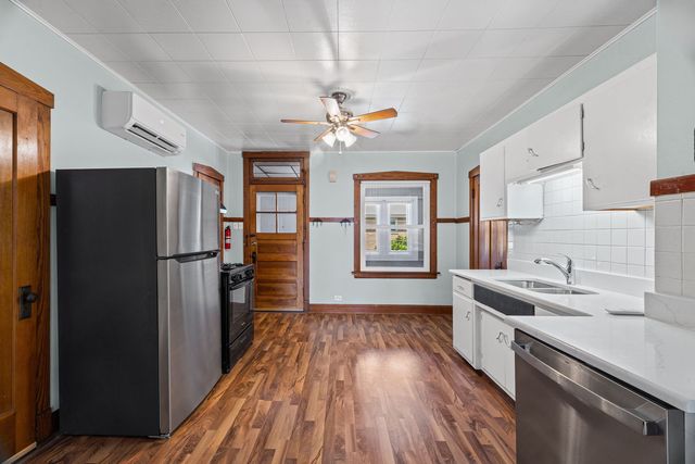 6556 W Ebinger Drive 2, Niles, IL 60714