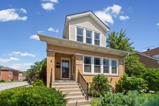 6556 W Ebinger Drive 2, Niles, IL 60714