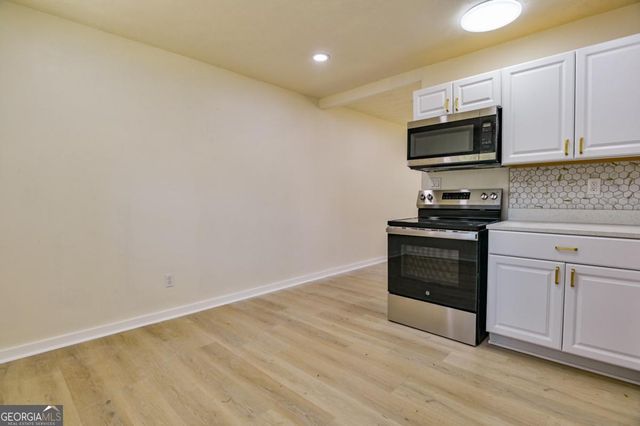 53 Darwin Drive, Jonesboro, GA 30238