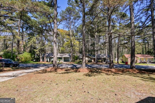 53 Darwin Drive, Jonesboro, GA 30238