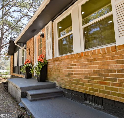 53 Darwin Drive, Jonesboro, GA 30238