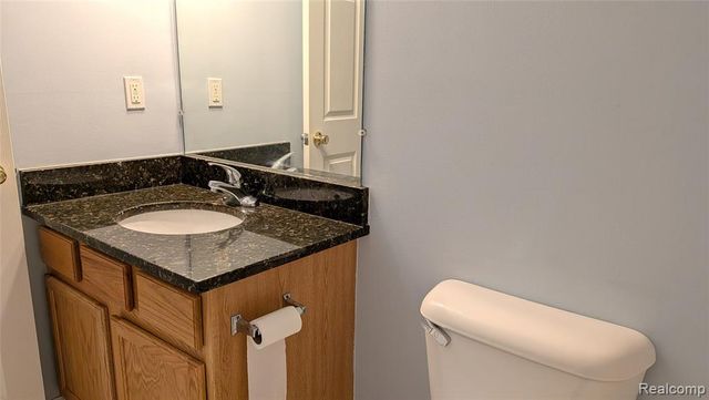 15286 Cornell Drive, Clinton Township, MI 48038