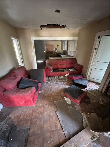 425 E Richard Ave, Kingsville, TX 78363