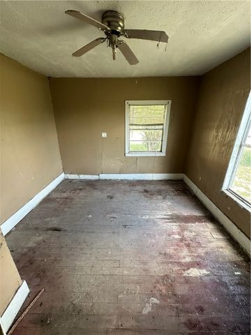 425 E Richard Ave, Kingsville, TX 78363