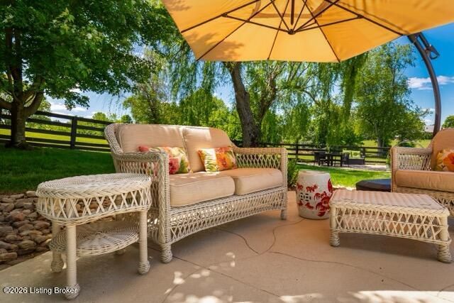 107 My Kentucky Rose Cir, Simpsonville, KY 40067