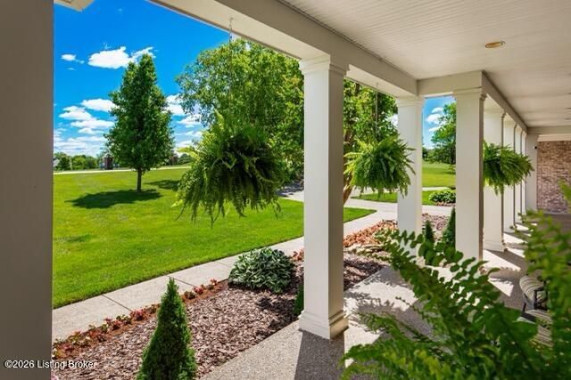 107 My Kentucky Rose Cir, Simpsonville, KY 40067