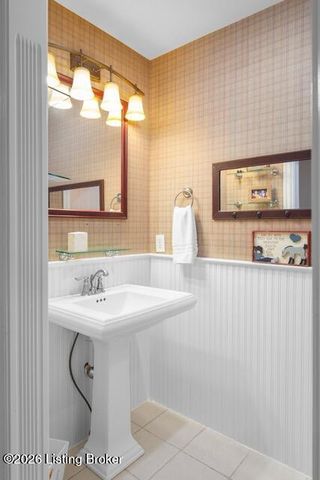107 My Kentucky Rose Cir, Simpsonville, KY 40067