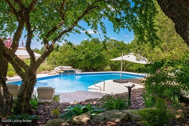 107 My Kentucky Rose Cir, Simpsonville, KY 40067