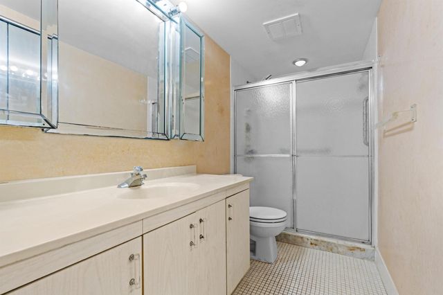 2305 Lucaya Lane L3, Coconut Creek, FL 33066
