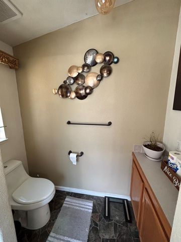 10273 Holcomb Dr, Grass Valley, CA 95949