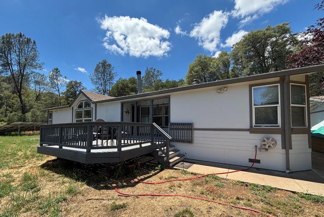 10273 Holcomb Dr, Grass Valley, CA 95949