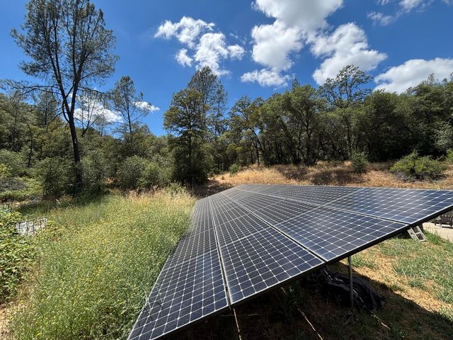 10273 Holcomb Dr, Grass Valley, CA 95949