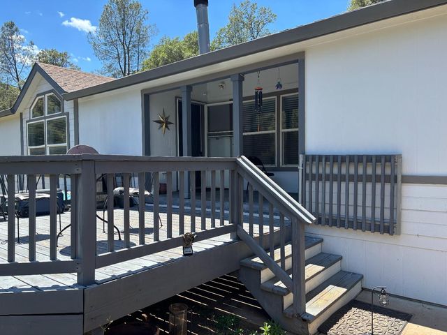 10273 Holcomb Dr, Grass Valley, CA 95949