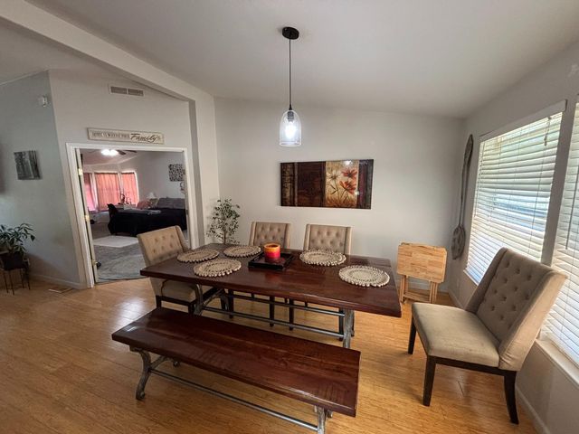 10273 Holcomb Dr, Grass Valley, CA 95949